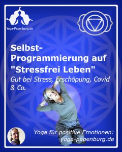 Mahashakti zeigt dir die Seitbeuge aus dem Fersensitz - Wonne-20240812 Selbstprogrammierung auf Stressfrei Leben mit Yoga